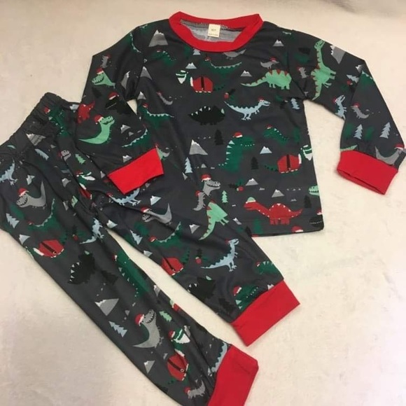 The O Boutique Other - NWOT Dino Christmas‎ pajamas 18m